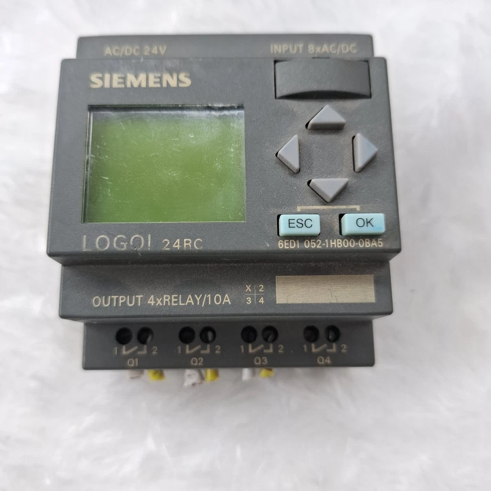 ONE Used Siemens LOGO 6ED1052-1HB00-0BA5 TESTED